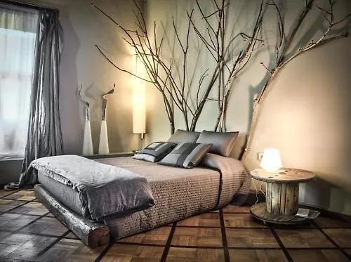 Bed Art Milano Centrale 2*, Milan Italy