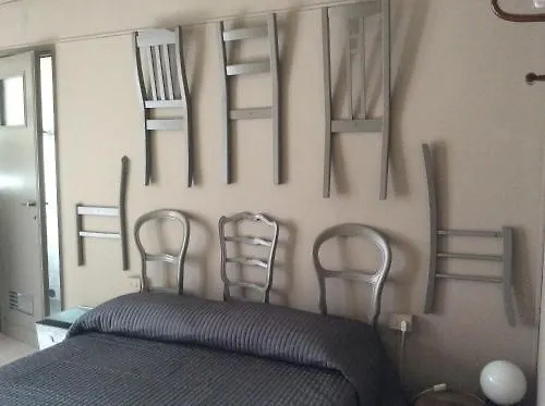 ** Hotel Bed Art Milano Centrale Italy