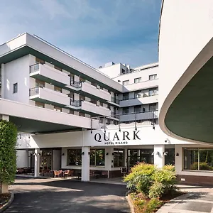 Hotel Quark